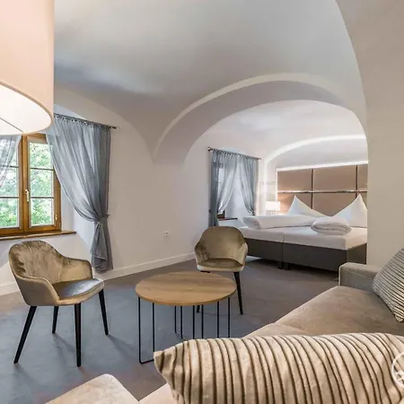 Tatra Boutique Deforte Elegance 201 *